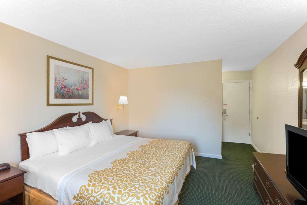 Econo Lodge Cherry Point Havelock Pokoj fotografie