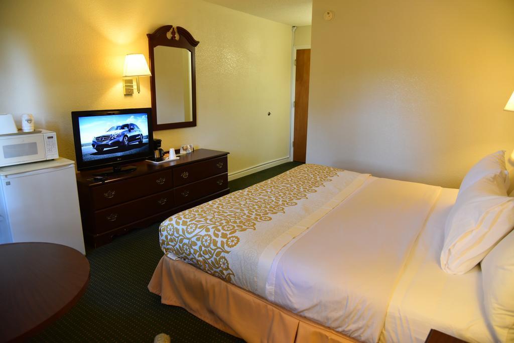 Econo Lodge Cherry Point Havelock Exteriér fotografie
